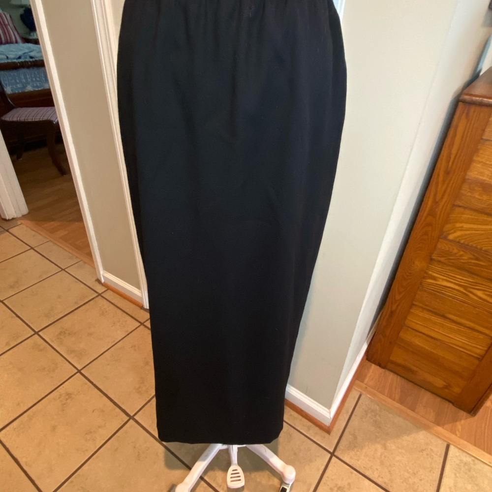 Doncaster Classic Black Pencil Skirt